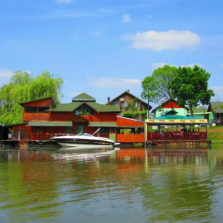 Danube Fairy Nyaraló *